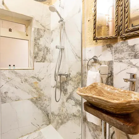 Apartman Historic Hideaways - 900 Year Old Converted