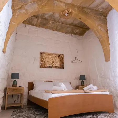 شقة Historic Hideaways - 900 Year Old Converted