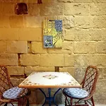 Historic Hideaways - 900 Year Old Converted Appartement
