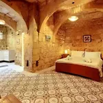 Historic Hideaways - 900 Year Old Converted Victoria