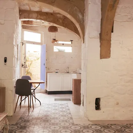Historic Hideaways - 900 Year Old Converted Appartement *