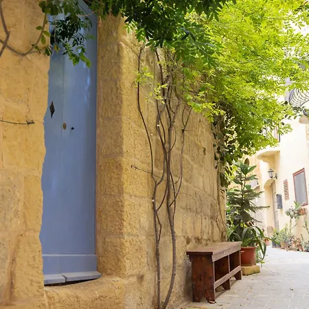 Apartment Historic Hideaways - 900 Year Old Converted Victoria