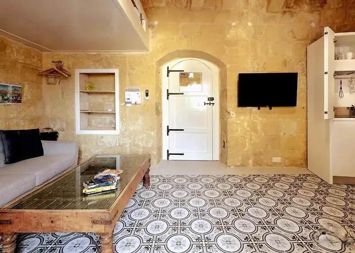 Apartment Historic Hideaways - 900 Year Old Converted Victoria