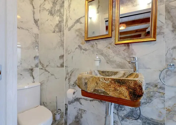 Apartament Historic Hideaways - 900 Year Old Converted Victoria