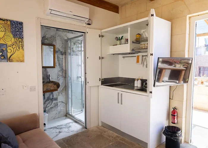 Historic Hideaways - 900 Year Old Converted Victoria